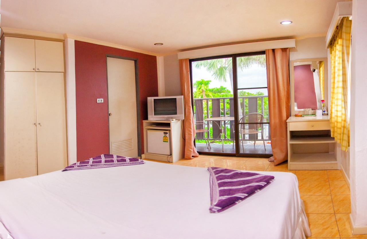 G.I Lodge Praia de Jomtien Exterior foto
