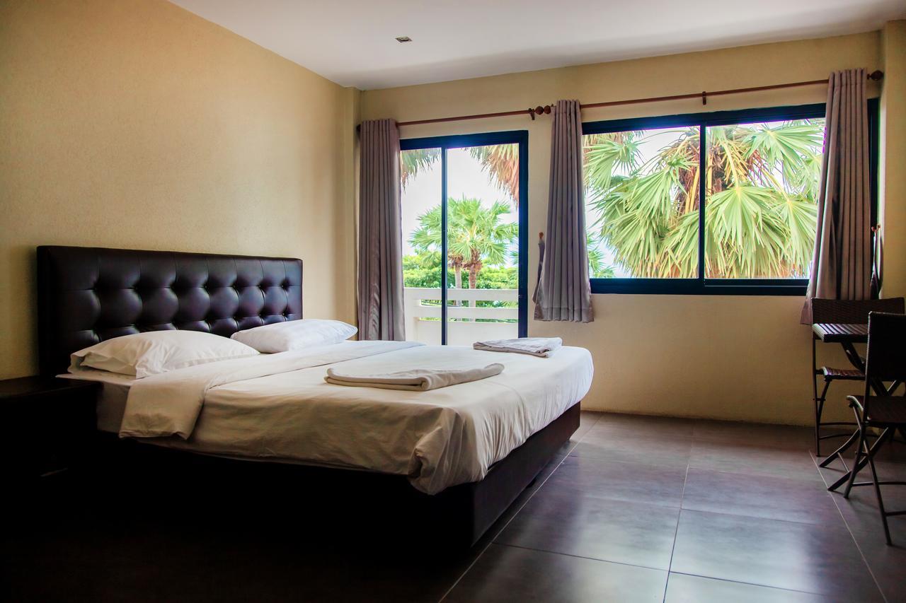 G.I Lodge Praia de Jomtien Exterior foto