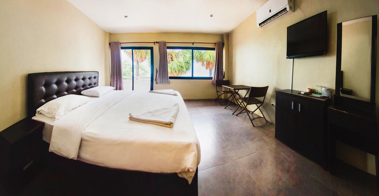 G.I Lodge Praia de Jomtien Exterior foto