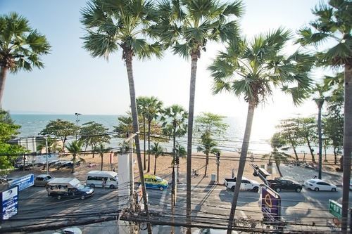 G.I Lodge Praia de Jomtien Exterior foto